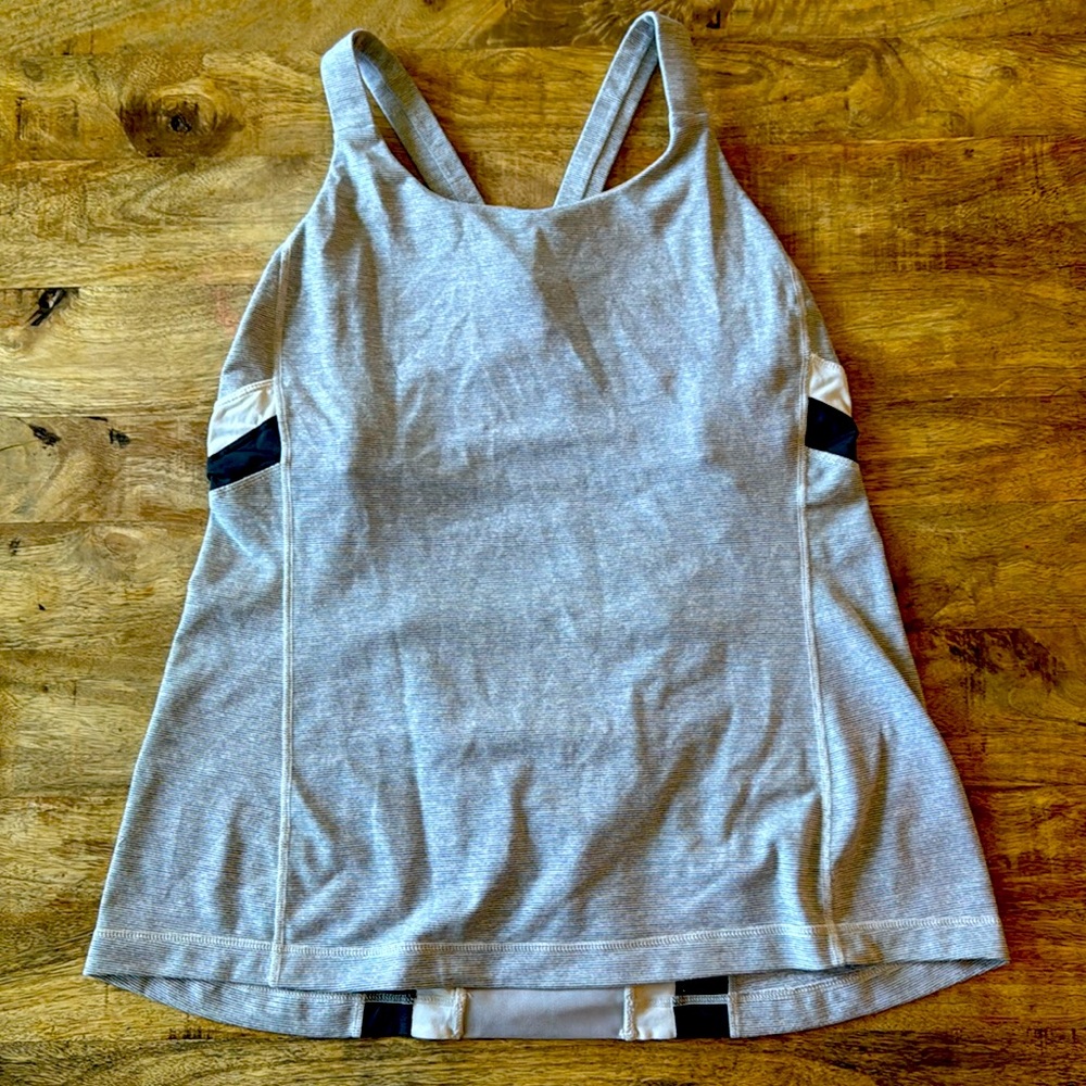 Lululemon women’s tank top size 12